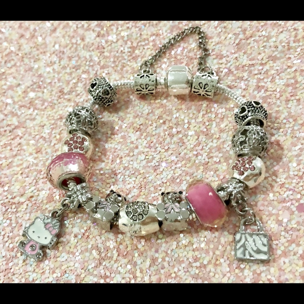 Hello Kitty Charm Bracelet - Picture 2 of 4
